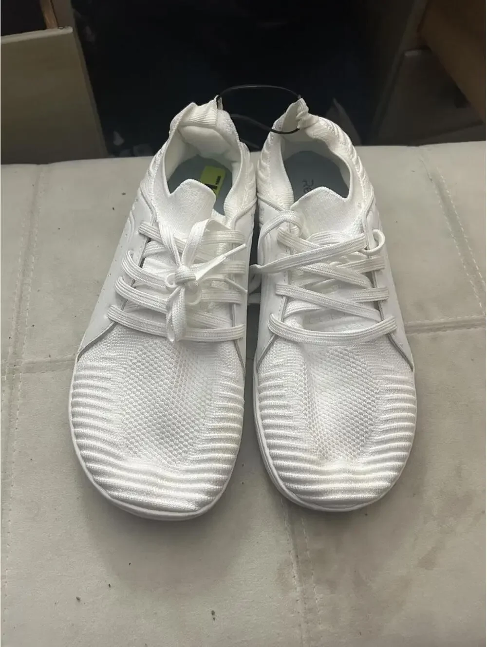 Brand new White Relxfeet sneakers with ribbed texture size 10.5